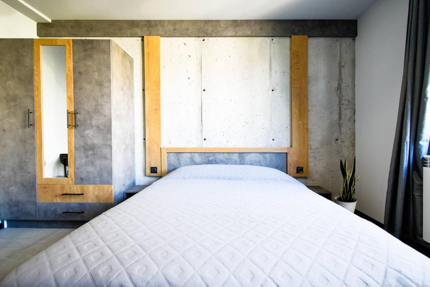6 Studios 6 Bathrooms 2 Levels Kitchens Sofia Ngoại thất bức ảnh